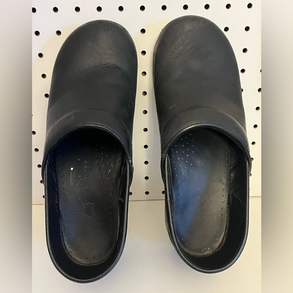 Dansko Professional in Black - Picture 15 of 16